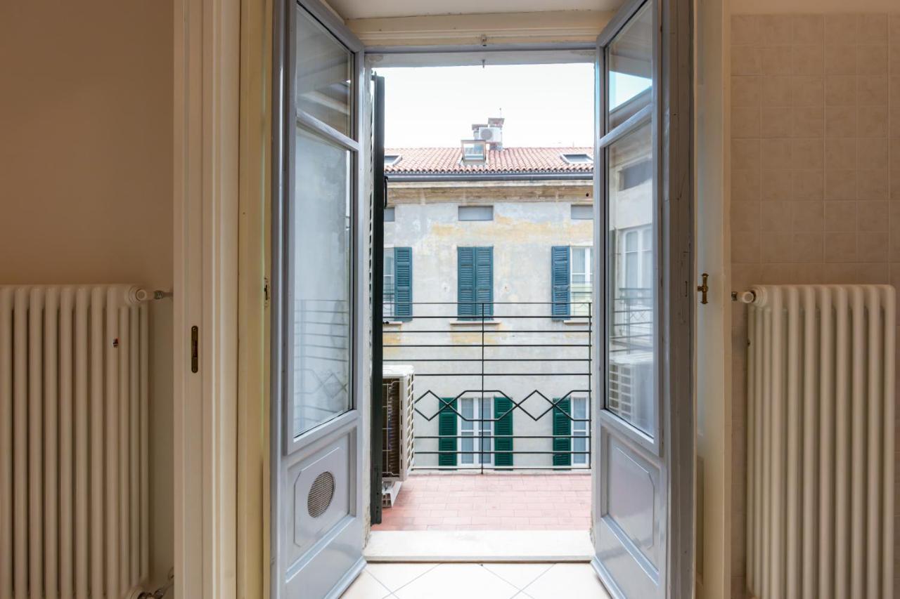 Porta Torre Como Apartment - By Relais Di Giada Esterno foto