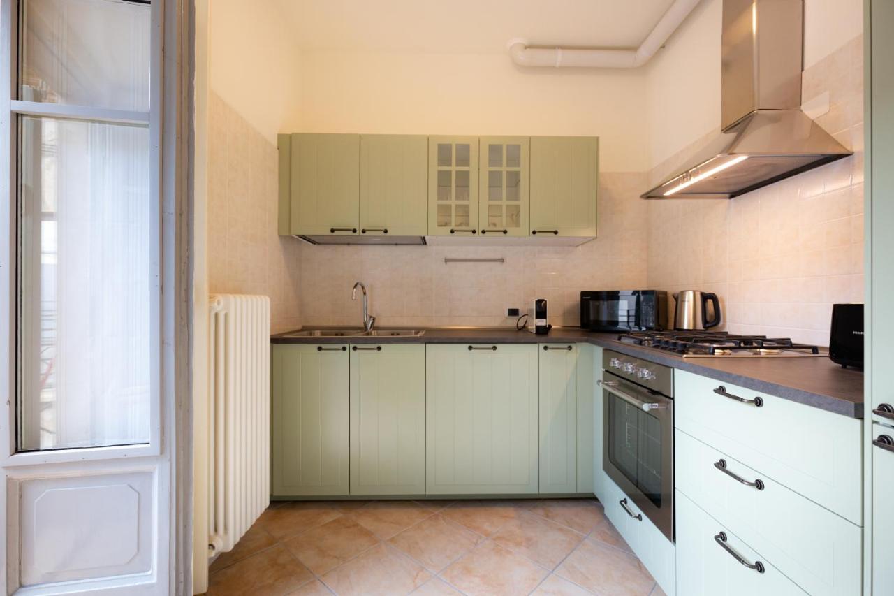 Porta Torre Como Apartment - By Relais Di Giada Esterno foto