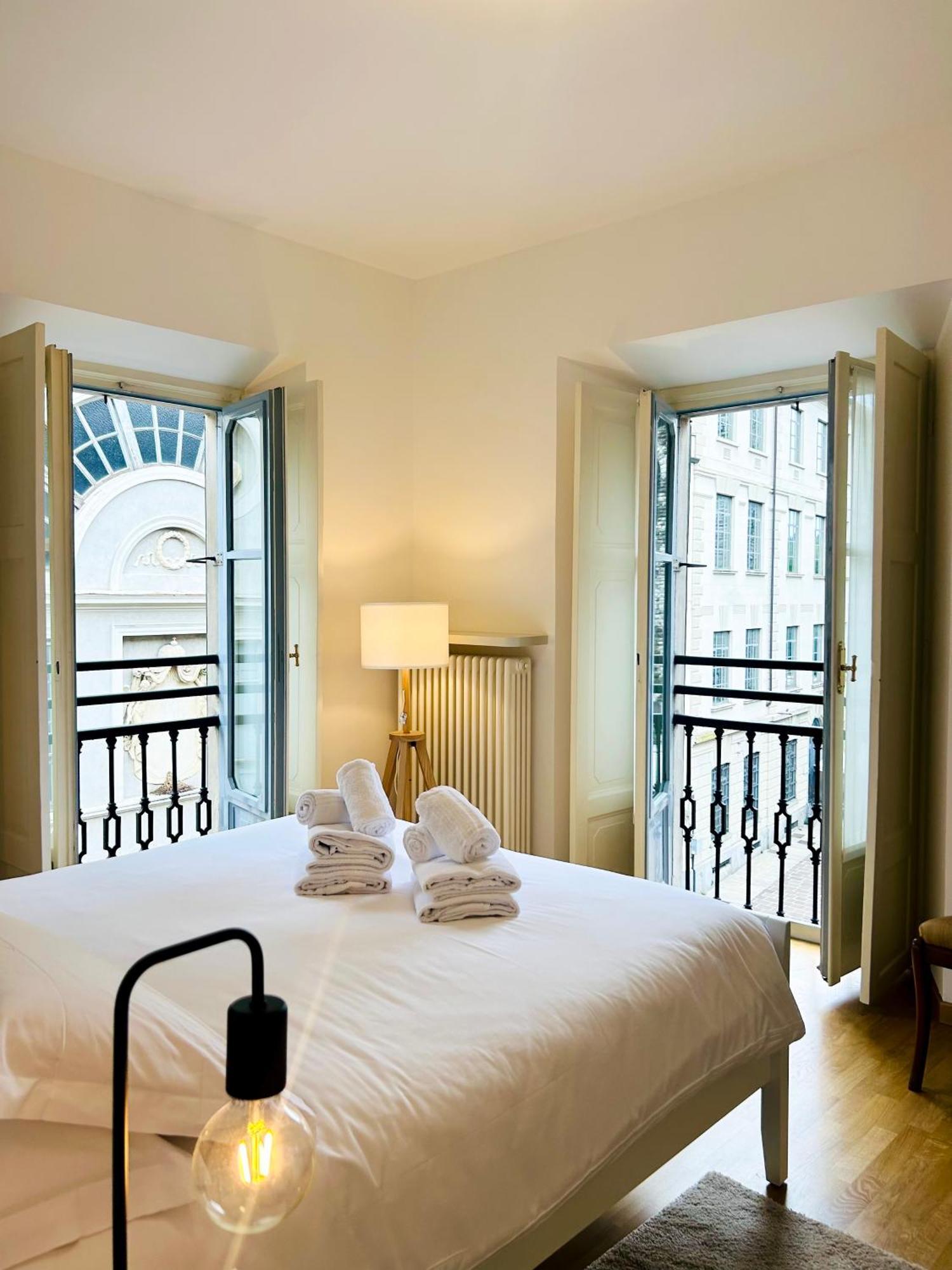 Porta Torre Como Apartment - By Relais Di Giada Esterno foto